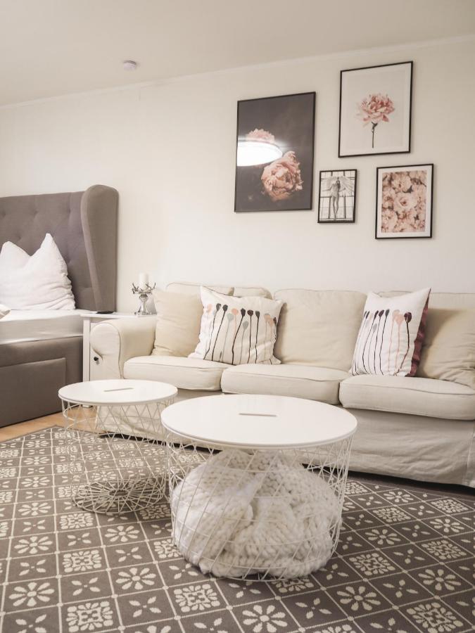 Stylische Wohnung In Ruhiger Lage, Sehr Messenah Laatzen Extérieur photo