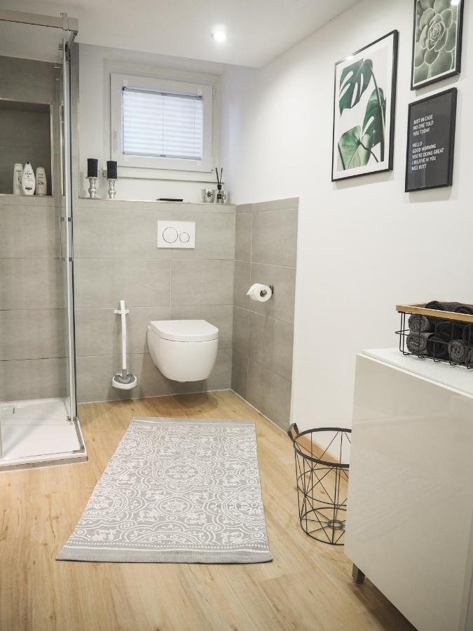 Stylische Wohnung In Ruhiger Lage, Sehr Messenah Laatzen Extérieur photo